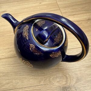 1940s Hall Streamline Tea Pot Cobalt Blue Gold Trim Airflow #0443 Pristine
